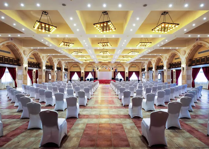 Grand Plaza - Families And Couples Only